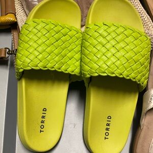 Torrid 9w slides light green